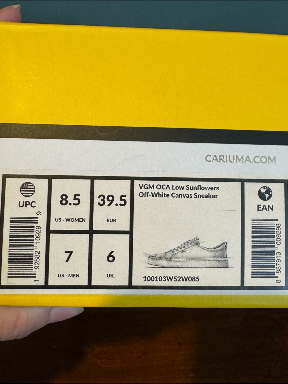 Cariuma Vincent Van Gogh Museum Sunflowers Canvas Sneakers Size 8.5, New in Box - Picture 6 of 7